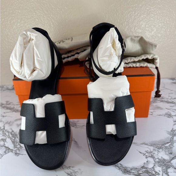 Hermes Black Santorini Sandals size 38 - Picture 2 of 4